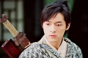 40歲胡歌官宣當爸獲全網點贊,兩點暴露圈外妻子不只美貌那麼簡單