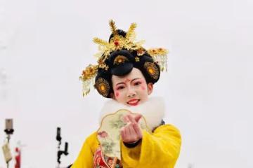 不倒翁小姐姐復出、朱珠產後拍戲遭吐槽，何必對女性那麼大的惡意