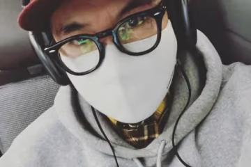 具俊曄最新扮酷:穿3年前的舊衣服自拍,自信又有嘻哈風