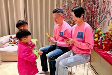 胡杏兒曬全家福！富豪老公帥氣儒雅，仨兒子活潑可愛，真幸福
