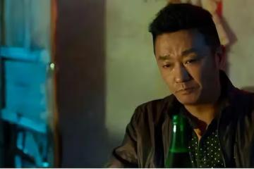 演員含笑,永世不得翻身