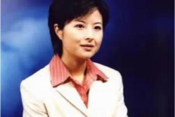 李鐵45歲的時候，娶了比自己小18歲的央視一姐張泉靈；那時的張泉靈只有27歲，追求她的人很多；很多人知道之後，都覺得不可思議