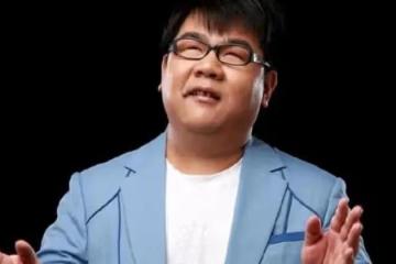 不是每個人都適合出名,不可一世的盲人歌手楊光,也走到了今天