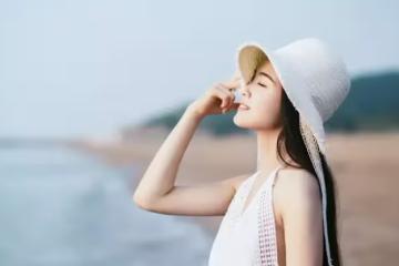 大兒媳拿10萬嫁妝給婆婆治病,弟媳分文不出,婆婆給她2套拆遷房
