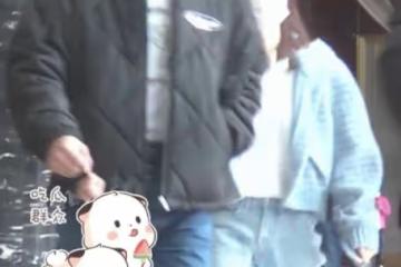 許魏洲攜妻外出,素人妻子為他整理衣領,露小蠻腰產後恢復迅速