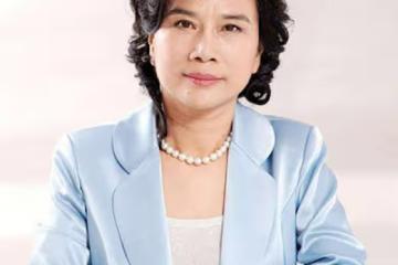 68歲董明珠否認與34歲員工王自如戀情,怒斥造謠者:低級下流無聊