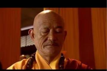 他是優秀演員,成為龍套無戲可拍,束手無措轉行做網紅卻火遍全國