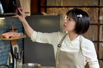 AA制婚姻半年,妻子給岳母買兩套房,丈夫:既然是AA,分我媽一套