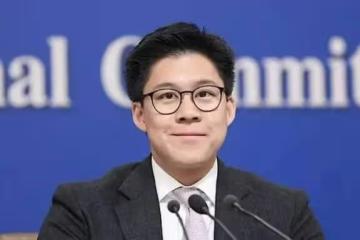 香港豪門兩大精英：霍啟剛走仕途初見鋒芒，鄭志剛在商界叱吒風雲