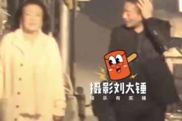 「光頭」預定？汪小菲和張蘭外出，頭頂出現斑禿，脫髮嚴重遭調侃