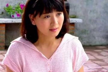 20歲結婚21歲生子,離婚嫁富豪,45歲意外懷孕,今4歲女兒罕露面