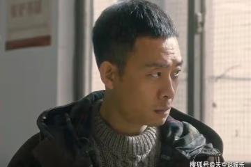 《他是誰》兇手究竟是誰？其實兇手早就露出馬腳，兇手很有可能是一個女人！