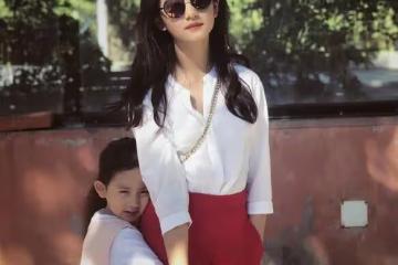 黃磊曬照為大女兒慶生，畫面顯溫馨，16歲黃多多戴金耳環過於成熟