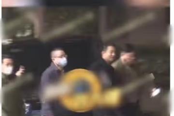 汪小菲張穎穎戀情實錘?深夜醉酒不忘十指緊扣,女方待客如老闆娘