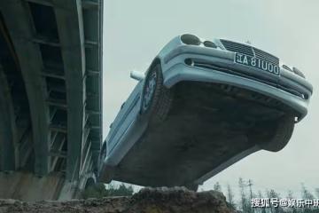 《他是誰》聶小雨是死是活？拿著斧頭的男人，恐是聶家的救星