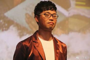 這5位男星一個比一個丑，老婆卻一個比一個漂亮，他們憑什麼？