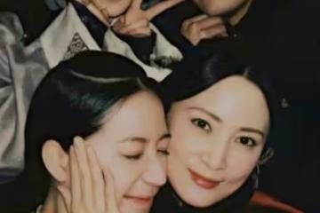 楊蓉開撕蔣勤勤，真沒想到，女演員線下玩得這麼狠！