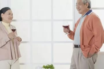 我接婆婆和媽一起養老,真是一言難盡