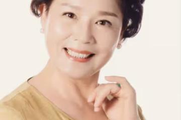 和軍人丈夫離婚,獨自撫養女兒長大,「國民母親」楊青如今怎樣了