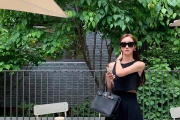 弔帶裙才是夏日真正寵兒,簡約大方不做作,照著穿就能美出新高度