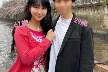 61歲女星嫁給29歲男友,公開「婆孫戀」恩愛細節獲得稱讚