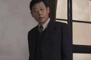 《無間》青衣為了幫助陸風拿到密碼本，暴露真實身份
