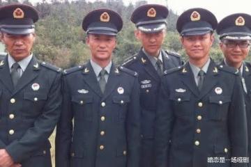身高1米五,卻是真正特種兵,兩次出演戰狼,身份背景很強大