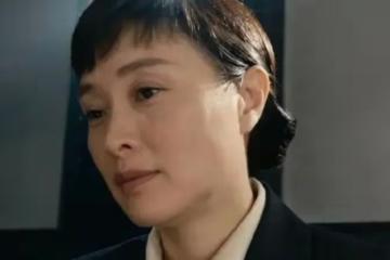 《薄冰》:躲過了彭冠英陳鈺琪,我卻被50歲女三號給驚艷了