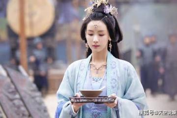 《長月燼明》擁有兩根情絲的葉冰裳，為何吸引不了澹臺燼？