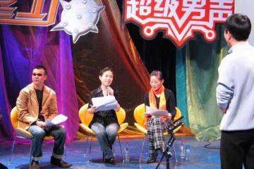 4個孩子兩個爹,表示養不起的何潔,前夫才是真悲哀