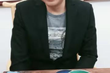 原深圳衛視主持人董超：容顏蒼老開直播，人氣冷清好心酸