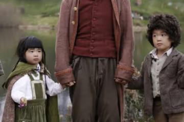 曹格前妻曬母女同框,12歲Grace戴大耳環做美甲,和媽媽像同齡人