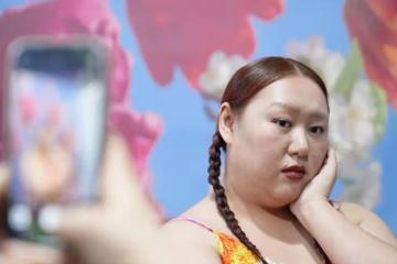 一個胖妹的自救：我體重200斤，我決定當大模特