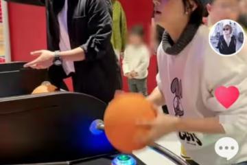 孫儷夫婦在電玩城打情罵俏，鄧超瘋狂挑釁振夫綱，遭老婆孫儷暴打