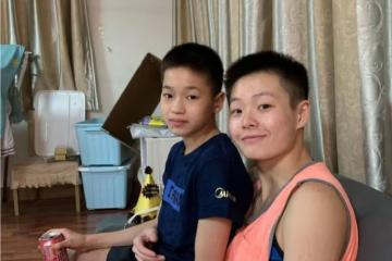 姐妹情深!全紅嬋鬧脾氣拿吉祥物抽陳藝文,師姐上演摸頭殺一臉寵溺