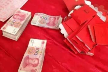 岳母逼女婿給兒子買房，女婿拒絕她大罵：當初不該只要20萬彩禮