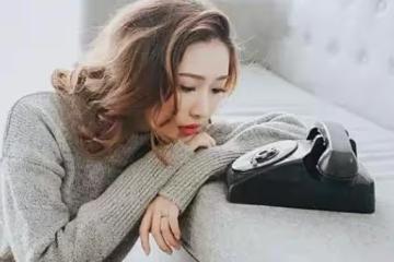 他把我推倒在床，一帆雲雨過後，他說我床上聲音像他前女友