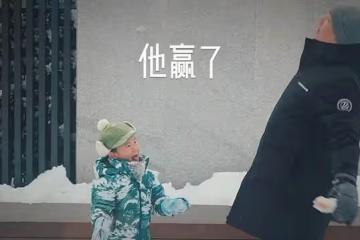 孫莉一家豪宅後院堆雪人,與黃磊獨子正面首曝光,虎頭虎腦有星相