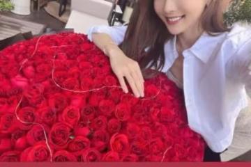 關楚耀情人節送20萬現金，空姐女友：任何玫瑰花都不及任你隨便花
