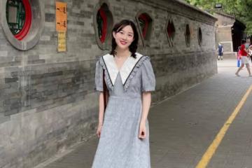 這才是氣質女人該有的穿搭,簡約大方,隨性舒適有格調,誰穿誰美