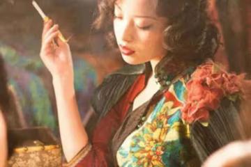 倪妮當年被張藝謀一眼相中的原因,她身上的美勾人心魄