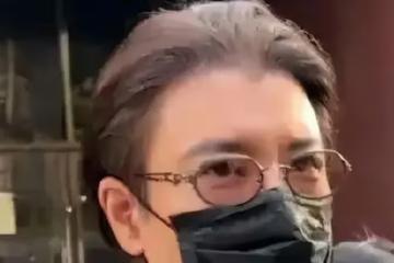 王力宏李靚蕾離婚後首合體!滿頭白髮神似洪金寶,女方眼神呆滯