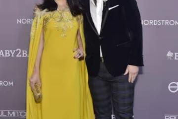鄧文迪換妝容像換了臉!穿金黃長裙超霸氣,埃及豔后都不及她美艷