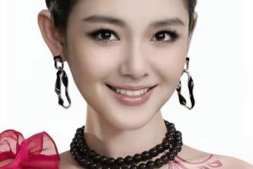 45歲的大S為什麼不顯老？少女感臉型的優勢，被她展現得淋漓盡致