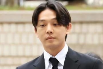 劉亞仁被警方上銬帶走:走路踉蹌聲音顫抖,警員用力拉著他前行