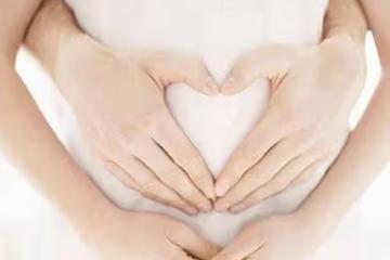 兒子滿月酒，收到四萬紅包錢，把錢全給俺媽，老婆卻大鬧要離婚