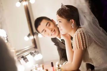 岳母生二胎，俺和老婆給五千見面禮，她提個要求，大家蒙住