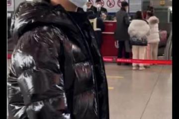 張子楓緋聞男友風波後首現身,在機場大發脾氣,當場黑臉教訓路人