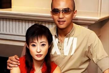 分手17年後,鄧超孫儷兒女雙全成模範夫妻,郝蕾兩婚兩離獨自帶娃