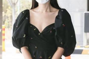 孫藝珍婚前亮相豐滿迷人,手捧臉笑靨如花,韓媒:連風都在嫉妒